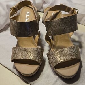 Women’s Gold Strappy Sandals